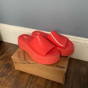 NEVER BEEN WORN Melissa Pink Platform Sandals